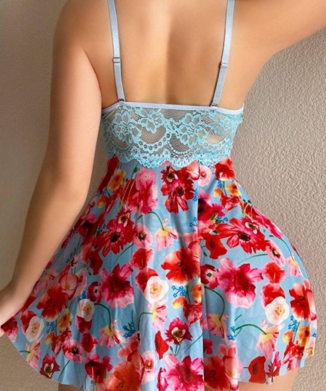 Perinti - Mavi Rüya Çiçek Desenli Dantelli Gecelik – Kadınlara Özel Romantik Şıklık